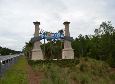 Florida welcomes you stateline welcome sign